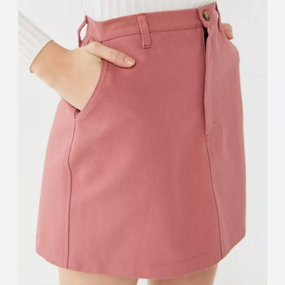 ● Urban Renewal | Renewal Remmants Canvas Utility Mini Skirt - Picture 2 of 12